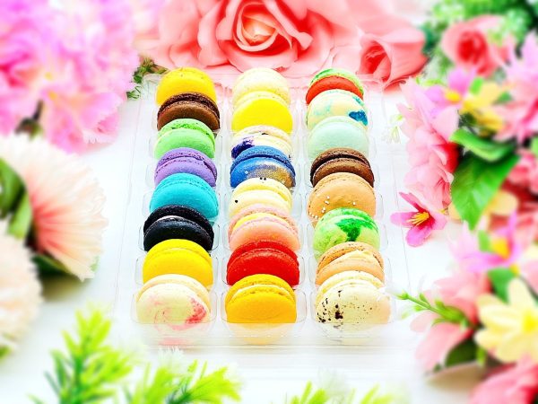 24 Pack | Surprise Me! French Macarons - Cold Pack Included Cheap