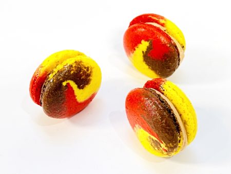 6 Pack Strawberry Caramel French Macarons Online