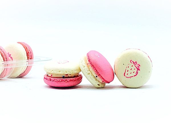 6 Pack Strawberry Sundae French Macarons Sale