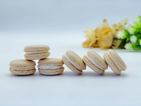 6 Pack Vanilla French Macarons Online now