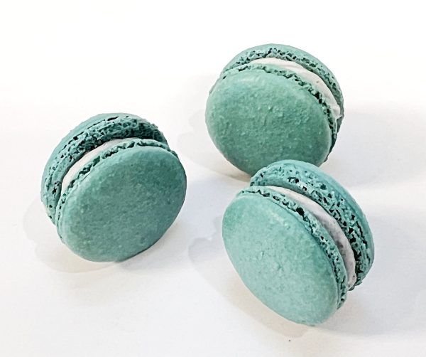 Blackberry Lavender French Macarons | Perfect for your next holiday feast. Supply