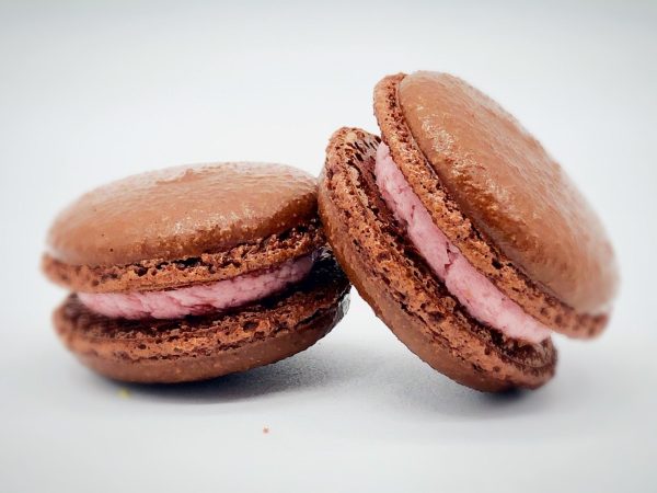 6 Pack Assorted  Macarons | Chocolate Raspberry, Mint Chocolate, Blueberry Cheesecake Macarons Supply