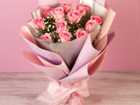 12 Pink Roses Hand Tied Bouquet Online