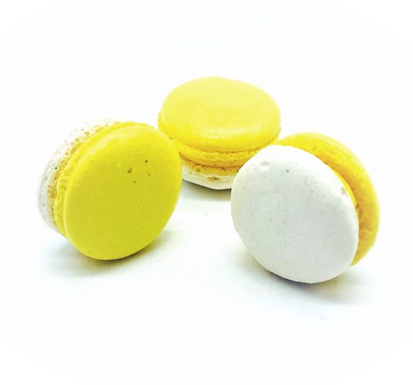 6 Pack Banana White Chocolate Ganache Macarons Hot on Sale