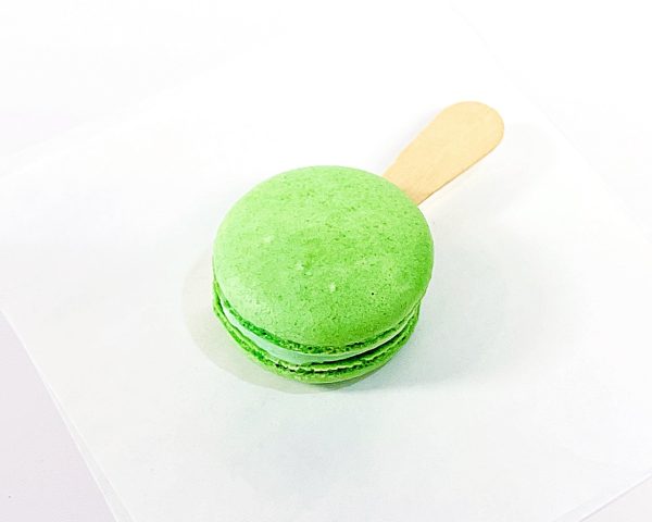 Apple Cream Macaron Sucettes En Gros | Available in 24 & 48 Sucettes Online now