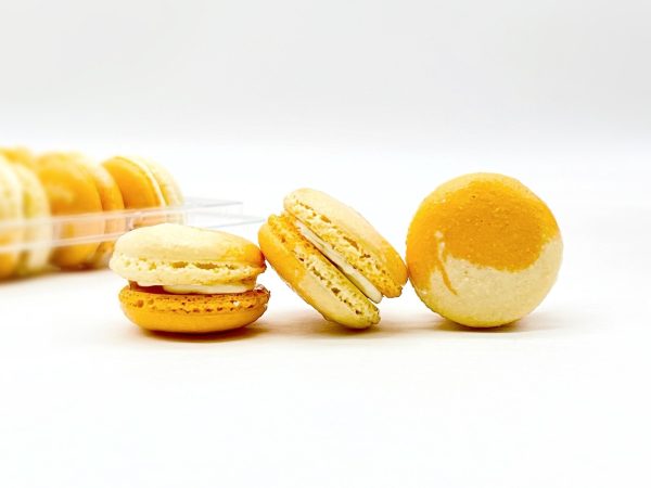 50 Pack White Chocolate Apricot French Macaron Value Pack Online