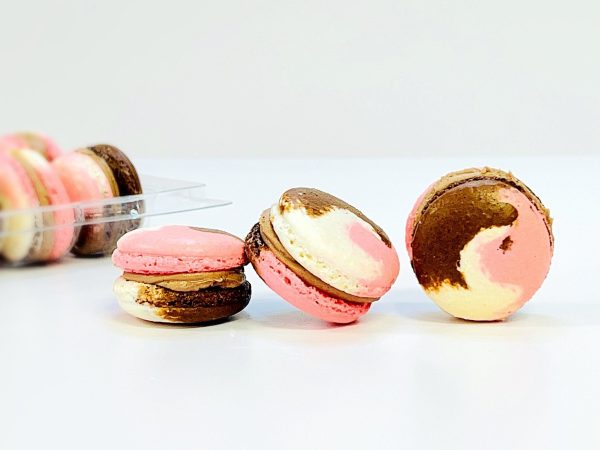 50 Pack Neapolitan French Macaron Value Pack | Vanilla, Chocolate and Strawberry Discount