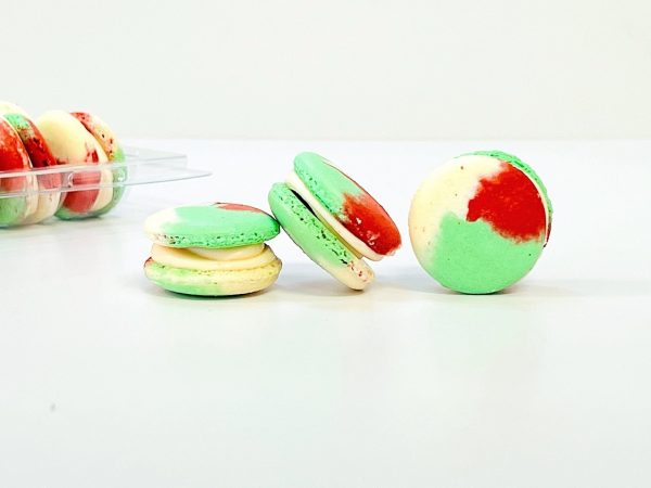 50 Pack Pineberry French Macaron Value Pack Online now