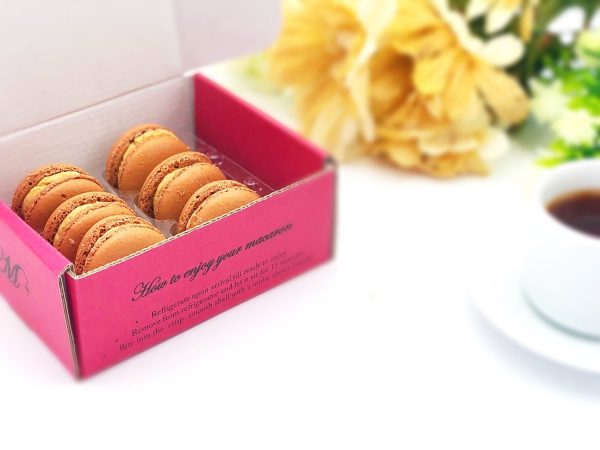 6 Pack  salted caramel macarons Online Sale