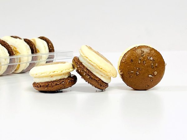 50 Pack Pretzel Cream Macaron Supply