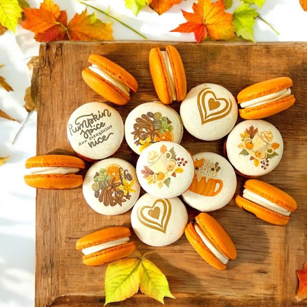 Autumn Vegan Macaron Trio – Pumpkin Spice, Maple Pumpkin, Chocolate Pumpkin Delight For Sale